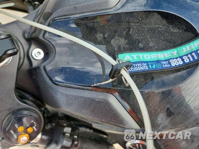 Zdjęcie 8 z 9 samochodu: 2024 YAMAHA YZFR1 VIN:JYARN66Y3RA001235 - miniatura