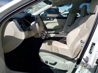 Zdjęcie 7 z 13 samochodu: 2022 VOLVO XC60 B5 MOMENTUM VIN:YV4L12RK6N1059109 - miniatura