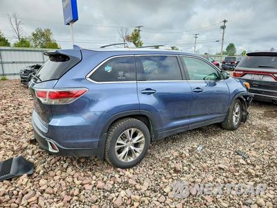 Trzecie zdjęcie samochodu z tyłu: 2015 TOYOTA HIGHLANDER XLE VIN:5TDJKRFH7FS118326 - miniatura