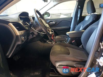 Zdjęcie 7 z 13 samochodu: 2016 JEEP CHEROKEE SPORT VIN:1C4PJLAB7GW350729 - miniatura