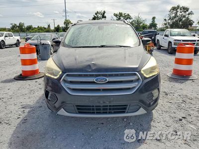Piąte zdjęcie samochodu w środku: 2017 FORD ESCAPE TITANIUM VIN:1FMCU0J9XHUE65142 - miniatura