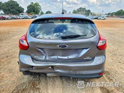 Zdjęcie 6 z 12 samochodu: 2014 FORD FOCUS SE VIN:1FADP3K22EL115062 - miniatura