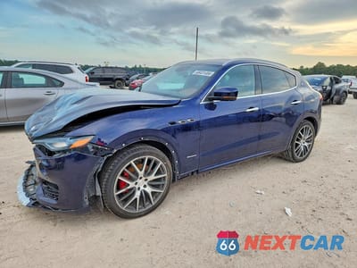 2018 MASERATI LEVANTE LUXURY ZN661XUL6JX272919 - główne zdjęcie licytacji z USA - miniatura