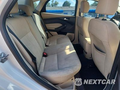 Zdjęcie 10 z 13 samochodu: 2016 FORD FOCUS SE VIN:1FADP3F22GL222559 - miniatura