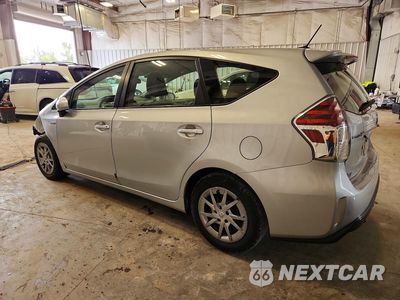 Drugie zdjęcie samochodu z przodu: 2015 TOYOTA PRIUS V THREE VIN:JTDZN3EUXFJ032981 - miniatura