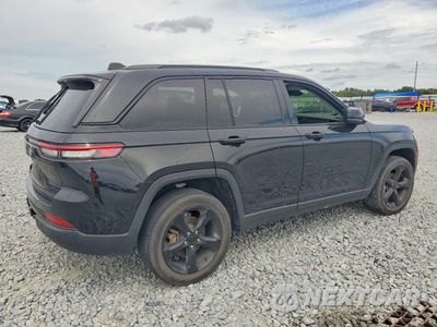 Trzecie zdjęcie samochodu z tyłu: 2023 JEEP GRAND CHEROKEE LIMITED VIN:1C4RJGBG8PC546092 - miniatura