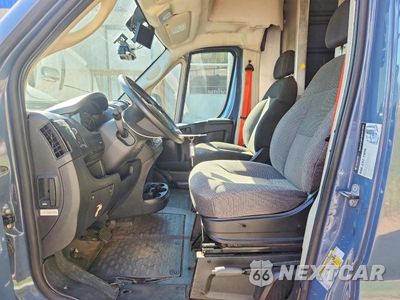 Zdjęcie 7 z 13 samochodu: 2020 RAM PROMASTER 3500 DELIVERY VAN VIN:3C6URVJG2LE140070 - miniatura