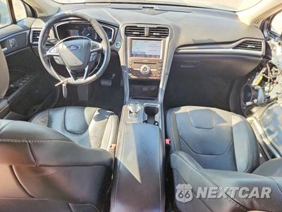 Zdjęcie 8 z 13 samochodu: 2020 FORD FUSION TITANIUM VIN:3FA6P0SU3LR263650 - miniatura