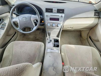 Zdjęcie 8 z 12 samochodu: 2010 TOYOTA CAMRY LE VIN:4T4BF3EK0AR073853 - miniatura