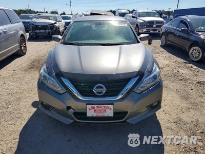Piąte zdjęcie samochodu w środku: 2018 NISSAN ALTIMA 2.5 SV VIN:1N4AL3AP7JC247742 - miniatura