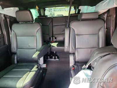 Zdjęcie 10 z 14 samochodu: 2023 CHEVROLET SUBURBAN C1500 LT VIN:1GNSCCKD4PR275806 - miniatura