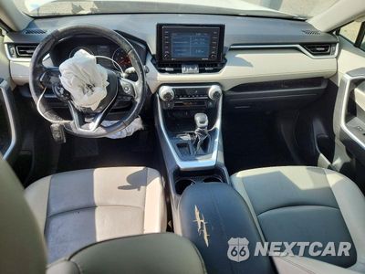 Zdjęcie 8 z 13 samochodu: 2020 TOYOTA RAV4 XLE PREMIUM VIN:JTMC1RFV7LD520405 - miniatura