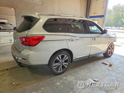 Trzecie zdjęcie samochodu z tyłu: 2020 NISSAN PATHFINDER PLATINUM VIN:5N1DR2DM1LC592202 - miniatura
