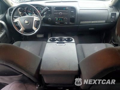 Zdjęcie 8 z 12 samochodu: 2013 CHEVROLET SILVERADO K1500 LT VIN:1GCRKSE79DZ394098 - miniatura