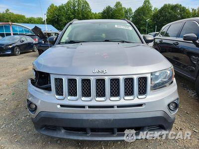 Piąte zdjęcie samochodu w środku: 2017 JEEP COMPASS SPORT VIN:1C4NJCBA1HD146387 - miniatura