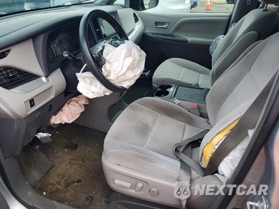 Zdjęcie 7 z 13 samochodu: 2016 TOYOTA SIENNA LE VIN:5TDKK3DC9GS725550 - miniatura