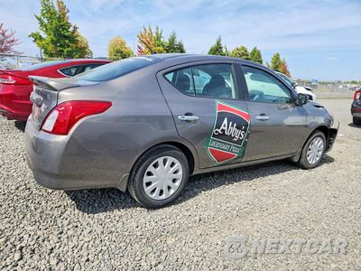 Trzecie zdjęcie samochodu z tyłu: 2016 NISSAN VERSA 1.6 SV VIN:3N1CN7AP5GL824644 - miniatura