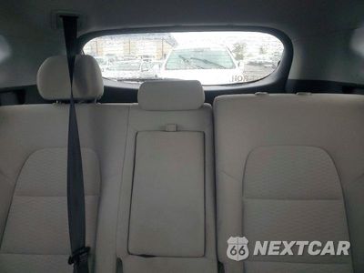 Zdjęcie 10 z 13 samochodu: 2019 HYUNDAI TUCSON SE VIN:KM8J2CA47KU952213 - miniatura
