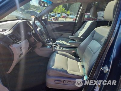 Zdjęcie 7 z 12 samochodu: 2017 HONDA PILOT EXL VIN:5FNYF6H57HB086702 - miniatura