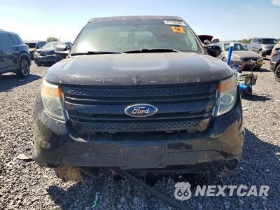 Piąte zdjęcie samochodu w środku: 2014 FORD EXPLORER POLICE INTERCEPTOR VIN:1FM5K8AR5EGB63717 - miniatura