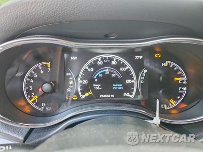 Zdjęcie 9 z 14 samochodu: 2017 JEEP GRAND CHEROKEE LAREDO VIN:1C4RJFAGXHC926922 - miniatura