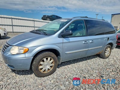 2005 CHRYSLER TOWN & COUNTRY TOURING 2C4GP54L45R514295 - główne zdjęcie licytacji z USA - miniatura