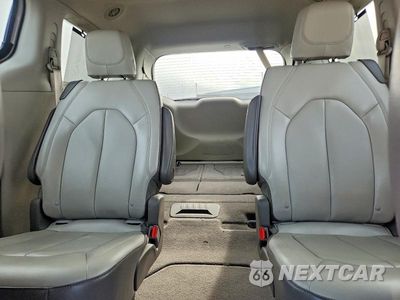Zdjęcie 10 z 13 samochodu: 2017 CHRYSLER PACIFICA TOURING L VIN:2C4RC1BG0HR553652 - miniatura