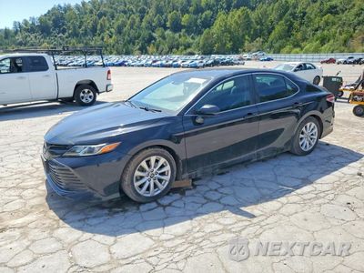 2018 TOYOTA CAMRY LE 4T1B11HK0JU012320 - główne zdjęcie licytacji z USA - miniatura