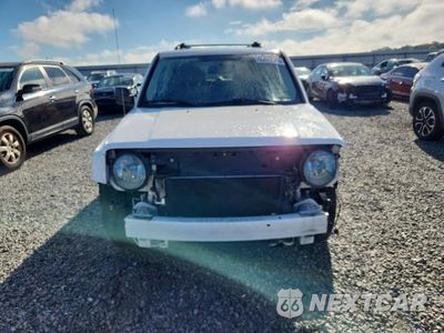 Piąte zdjęcie samochodu w środku: 2017 JEEP PATRIOT SPORT VIN:1C4NJPBA0HD149109 - miniatura