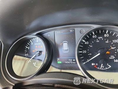 Zdjęcie 9 z 12 samochodu: 2018 NISSAN ROGUE S VIN:5N1AT2MT8JC769515 - miniatura