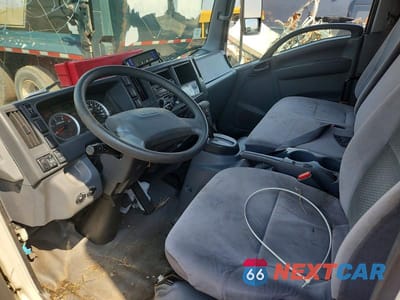 Zdjęcie 8 z 13 samochodu: 2019 ISUZU NPR HD REFRIGERATED BOX TRUCK VIN:JALC4W164K7K00637 - miniatura