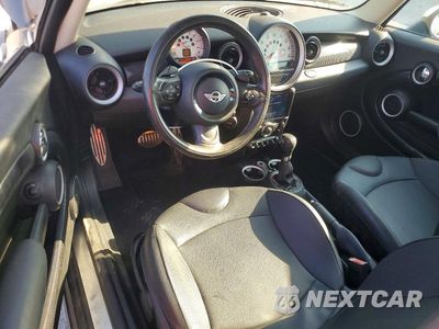 Zdjęcie 8 z 12 samochodu: 2011 MINI COOPER S VIN:WMWSV3C5XBTY13928 - miniatura