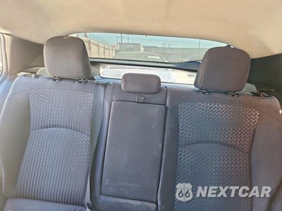 Zdjęcie 10 z 14 samochodu: 2016 TOYOTA PRIUS THREE VIN:JTDKARFU5G3028583 - miniatura