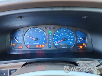 Zdjęcie 9 z 13 samochodu: 2002 TOYOTA SIENNA LE VIN:4T3ZF13CX2U454420 - miniatura