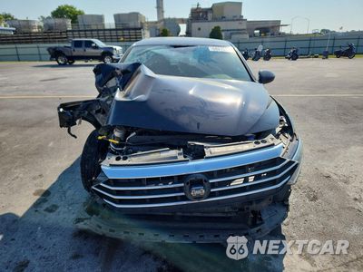 Piąte zdjęcie samochodu w środku: 2019 VOLKSWAGEN JETTA SEL VIN:3VWE57BU6KM043903 - miniatura