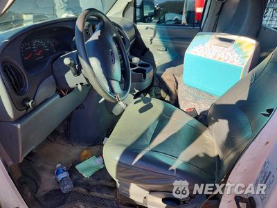 Zdjęcie 7 z 13 samochodu: 2008 FORD ECONOLINE E250 VAN VIN:1FTNE24W48DB52529 - miniatura