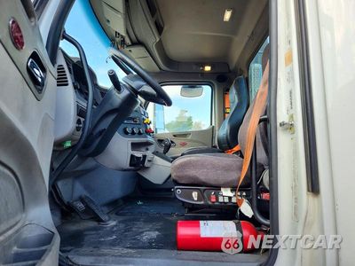 Zdjęcie 7 z 12 samochodu: 2018 PETERBILT 579 SEMI TRUCK VIN:1XPBA48X5JD478034 - miniatura