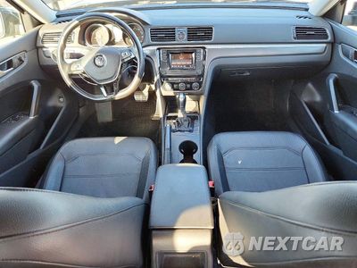 Zdjęcie 8 z 12 samochodu: 2016 VOLKSWAGEN PASSAT S VIN:1VWAT7A31GC061411 - miniatura