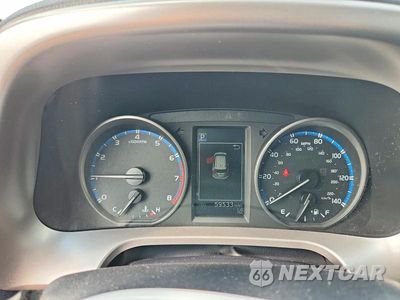 Zdjęcie 9 z 12 samochodu: 2018 TOYOTA RAV4 LE VIN:JTMBFREV1JJ251590 - miniatura