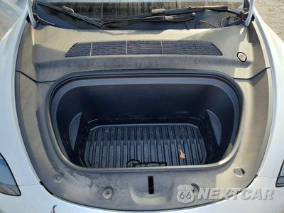 Zdjęcie 12 z 13 samochodu: 2024 TESLA MODEL Y VIN:7SAYGDEE8RF165323 - miniatura