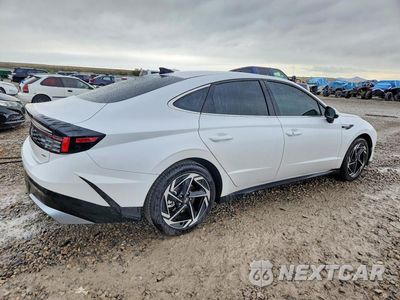 Trzecie zdjęcie samochodu z tyłu: 2026 HYUNDAI SONATA SEL SPORT VIN:KMHL64JAXTA544381 - miniatura
