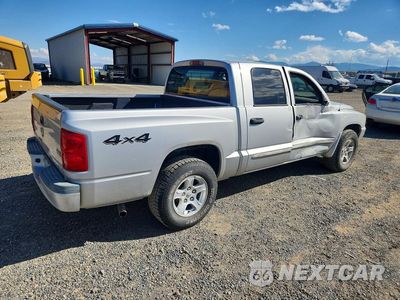 Trzecie zdjęcie samochodu z tyłu: 2005 DODGE DAKOTA QUAD SLT VIN:1D7HW48N75S265847 - miniatura