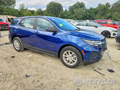 Czwarte zdjęcie samochodu z boku: 2022 CHEVROLET EQUINOX LS VIN:2GNAXHEV5N6133927 - miniatura