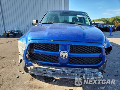 Piąte zdjęcie samochodu w środku: 2017 RAM 1500 ST VIN:1C6RR6FG3HS505204 - miniatura