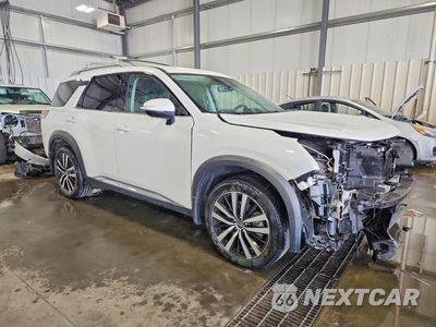 Czwarte zdjęcie samochodu z boku: 2024 NISSAN PATHFINDER PLATINUM VIN:5N1DR3DJ8RC220327 - miniatura