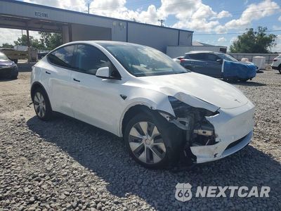 Czwarte zdjęcie samochodu z boku: 2024 TESLA MODEL Y VIN:7SAYGDEE5RA286405 - miniatura