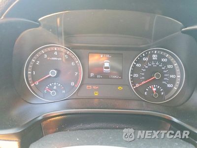 Zdjęcie 9 z 12 samochodu: 2019 KIA FORTE S VIN:3KPF34AD8KE049547 - miniatura