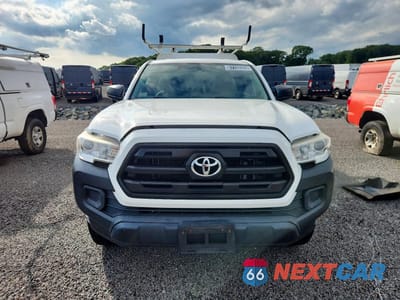 Piąte zdjęcie samochodu w środku: 2016 TOYOTA TACOMA SR VIN:5TFRX5GN3GX062544 - miniatura