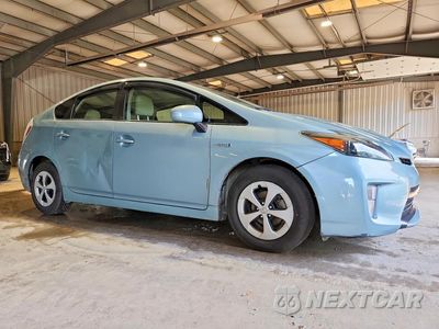 Czwarte zdjęcie samochodu z boku: 2013 TOYOTA PRIUS THREE VIN:JTDKN3DU6D1690345 - miniatura