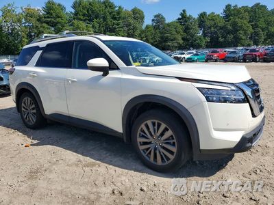 Czwarte zdjęcie samochodu z boku: 2024 NISSAN PATHFINDER SL VIN:5N1DR3CD3RC266336 - miniatura